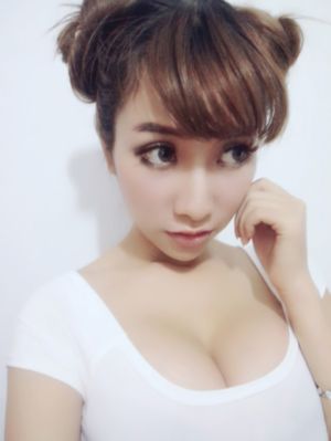 欧美免费吻脚视频_超清完整视频观看
